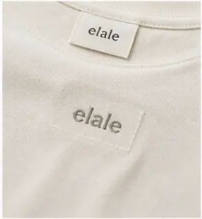 elale 衣物标签与品牌标识细节